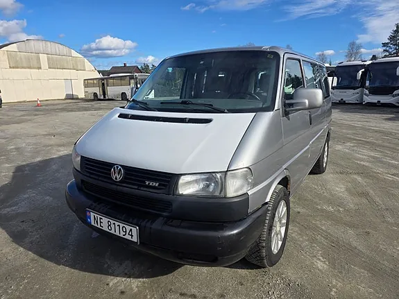 Volkswagen Caravelle 1999 photo 2