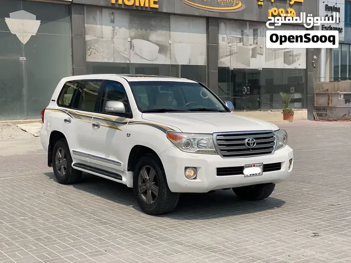 Toyota Land Cruiser 2014 photo 5