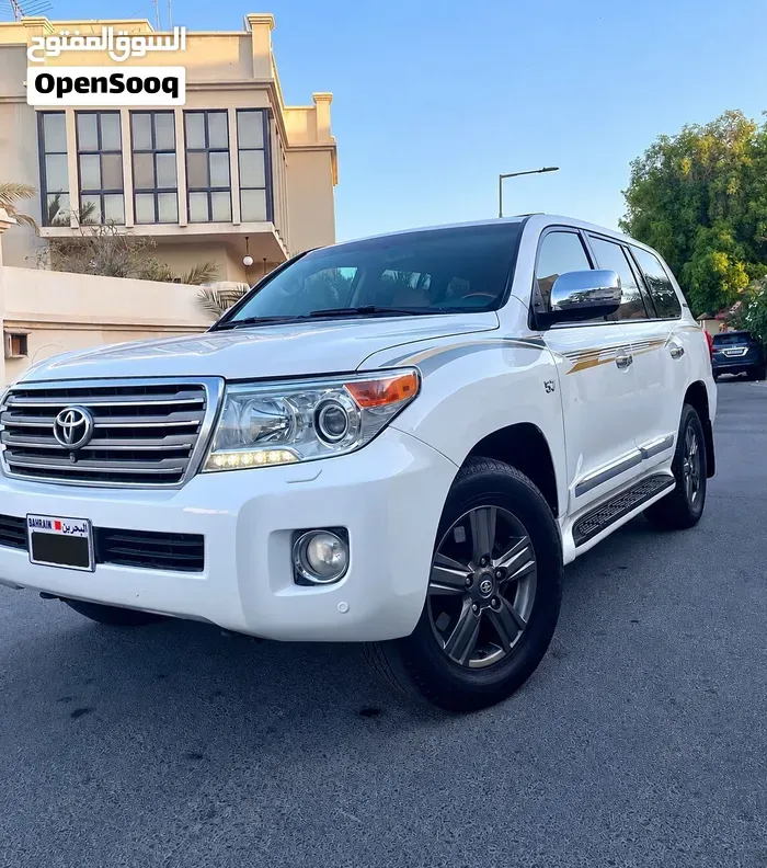 Toyota Land Cruiser 2014 photo 3