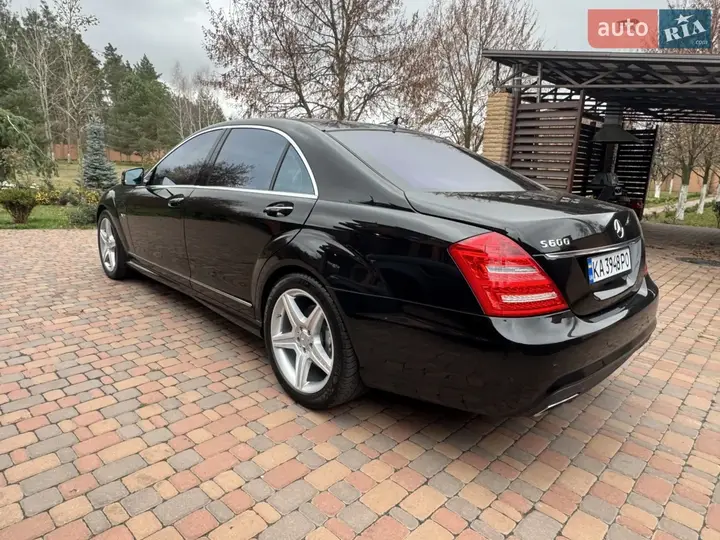 Mercedes-Benz S-Class 2009 photo 2