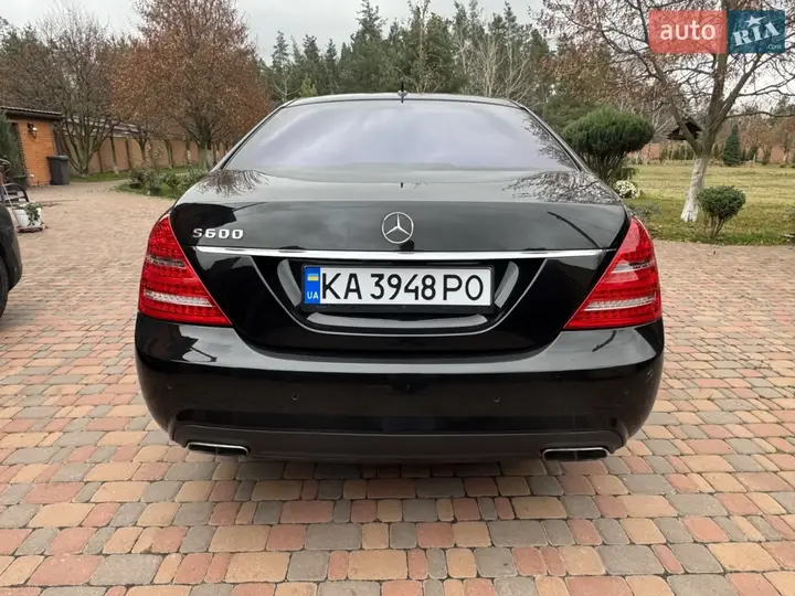 Mercedes-Benz S-Class 2009 photo 4