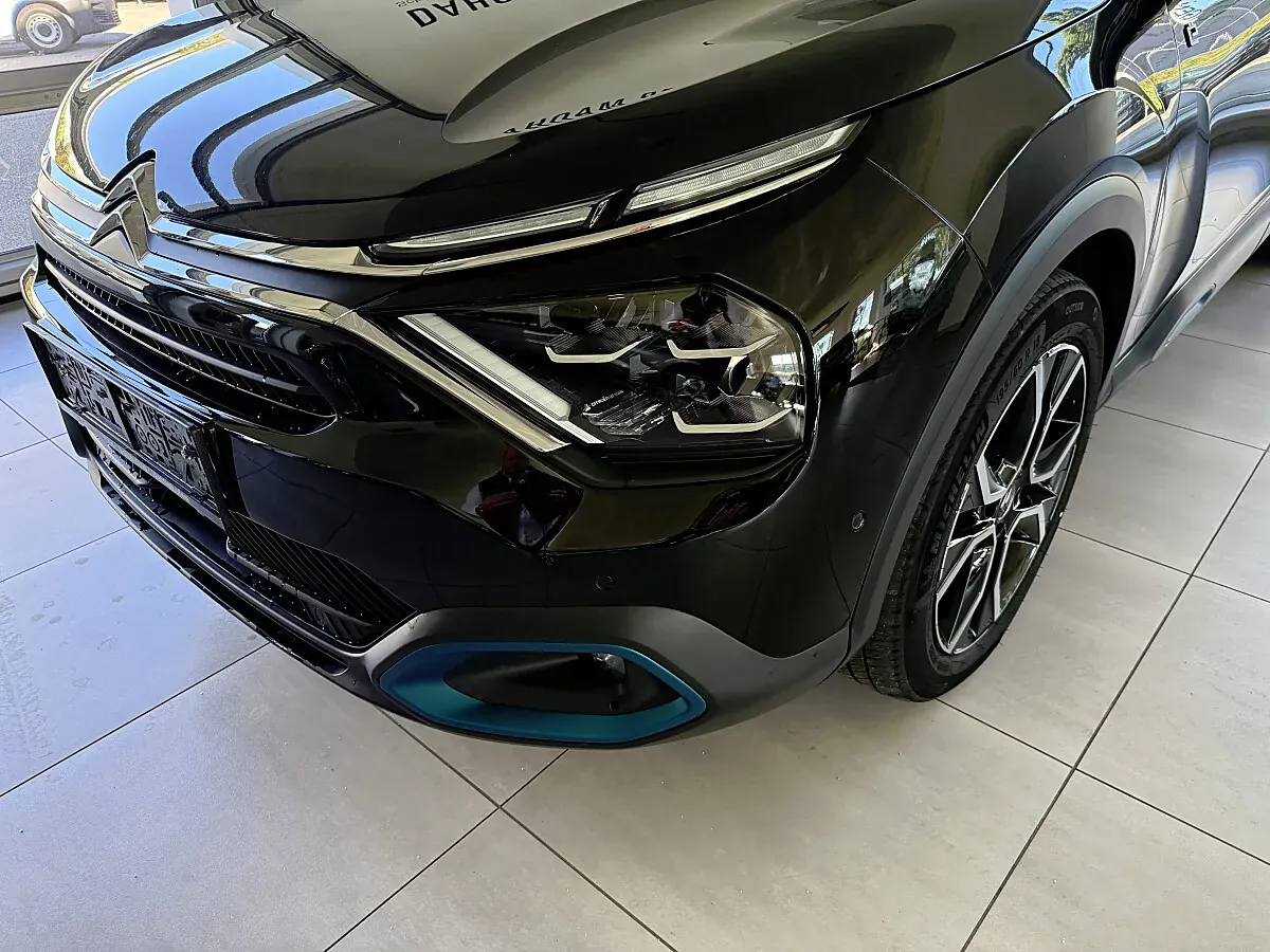 Citroen C4 2022 photo 2
