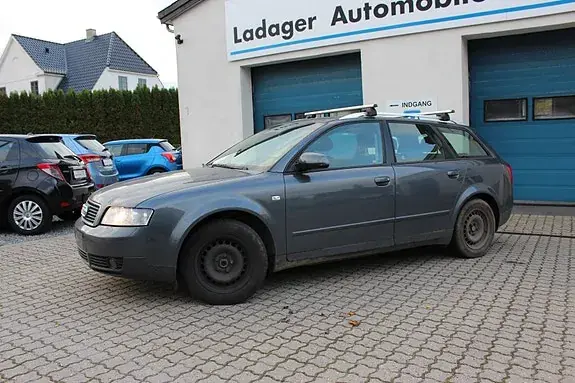 Audi A4 2001 photo 2