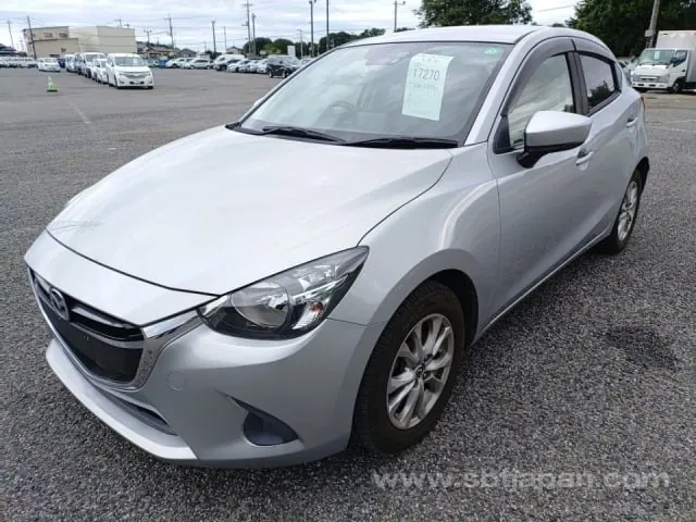 Mazda Demi Xd 2017 photo 2