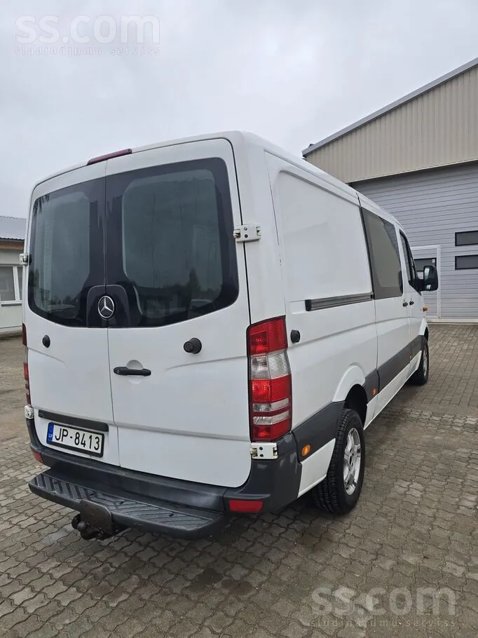 Mercedes-Benz Sprinter 2010 photo 2