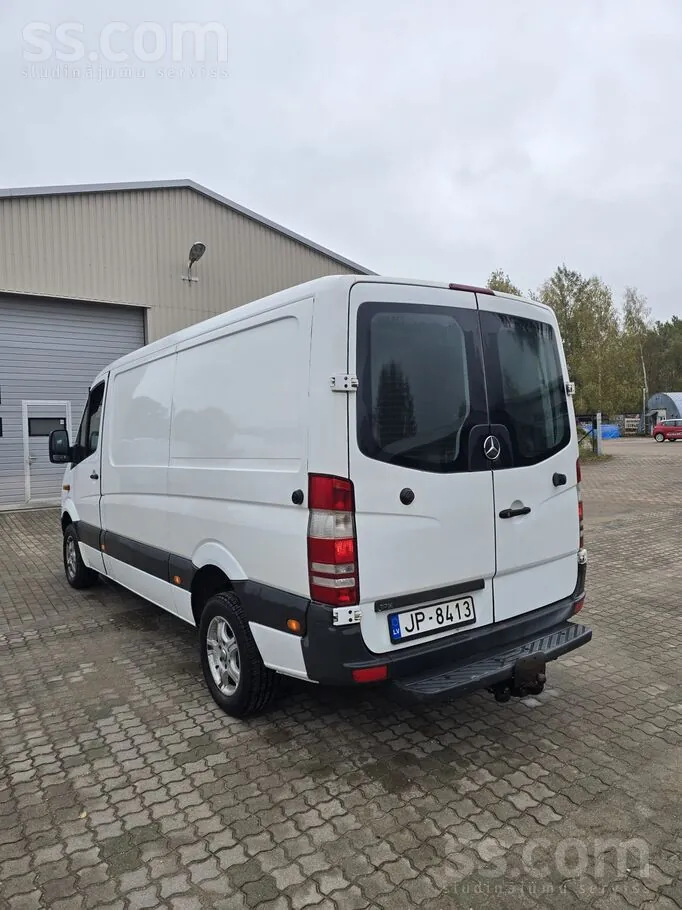 Mercedes-Benz Sprinter 2010 photo 3
