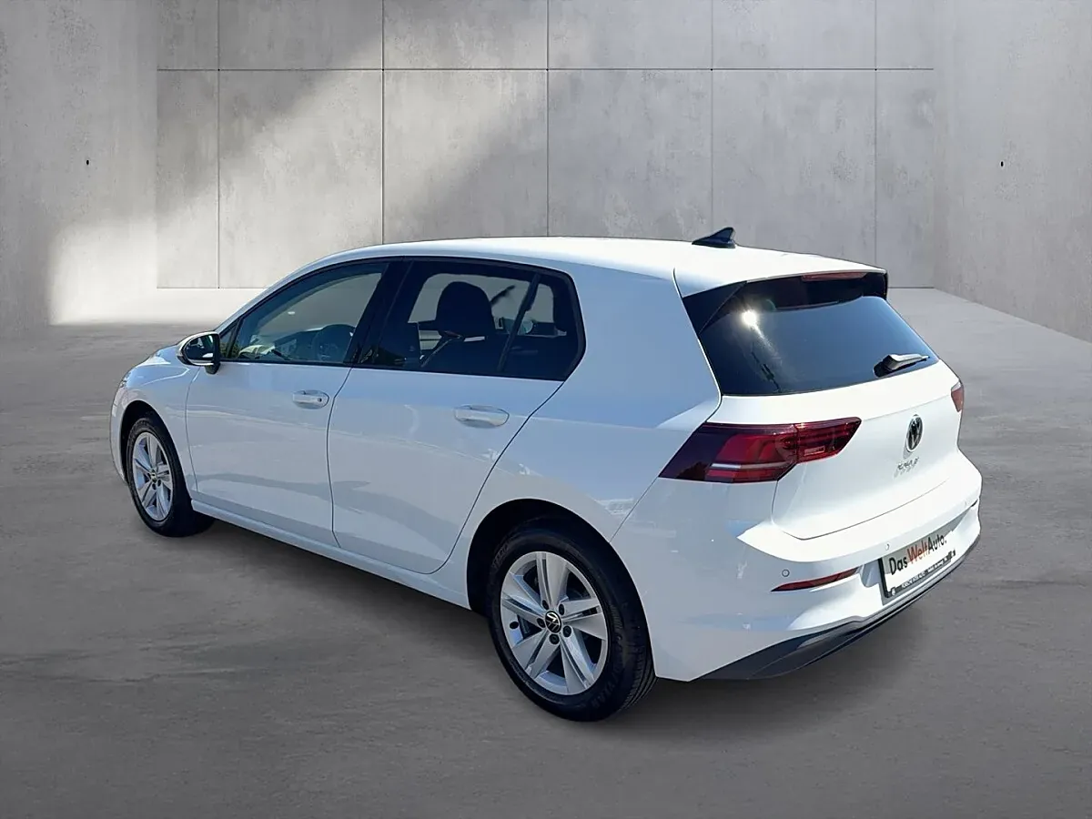Volkswagen Golf 2026 photo 3