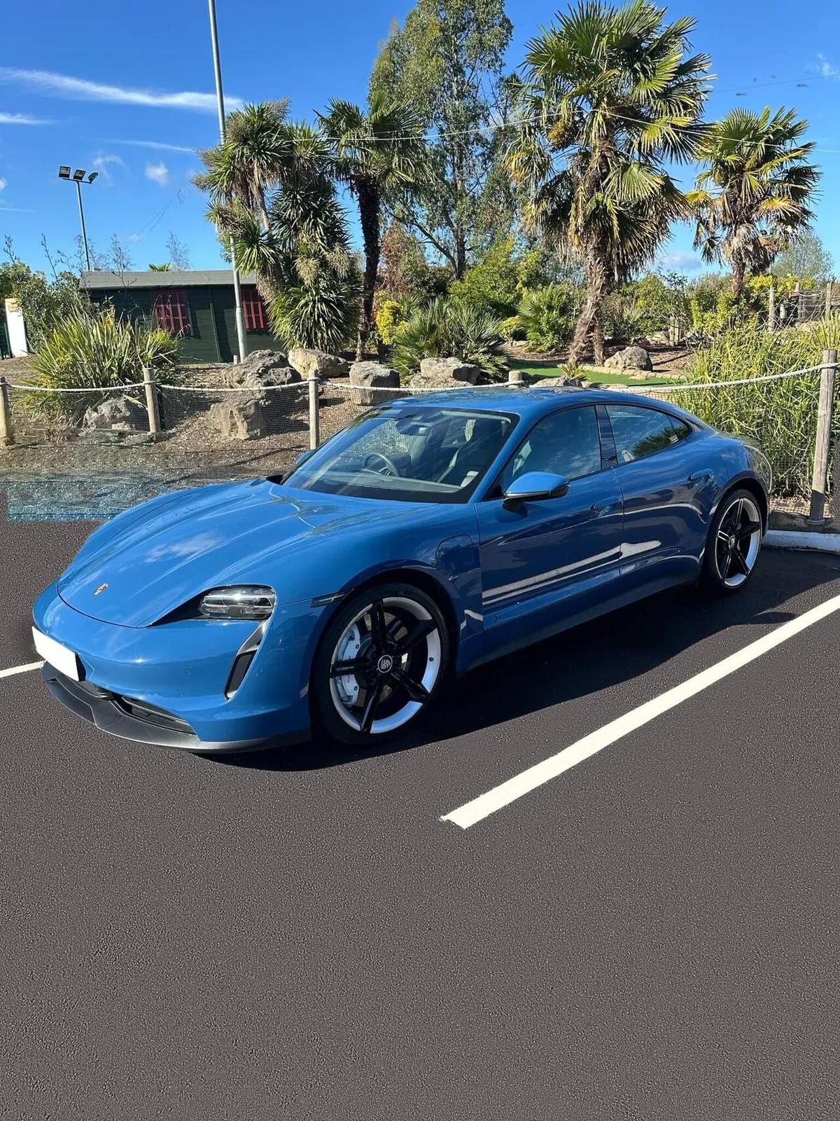 Porsche Taycan 2021 photo 3