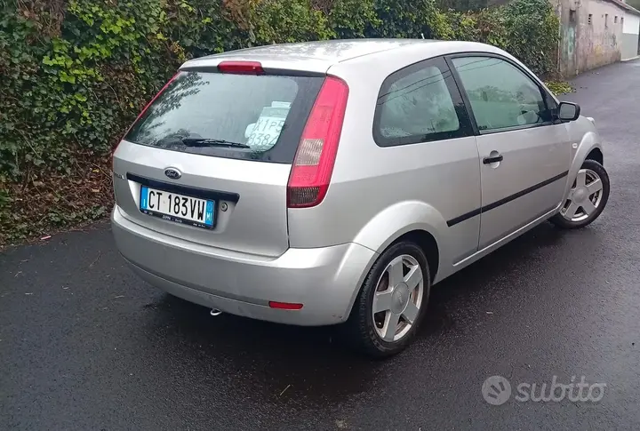 Ford Fiesta 2007 photo 3