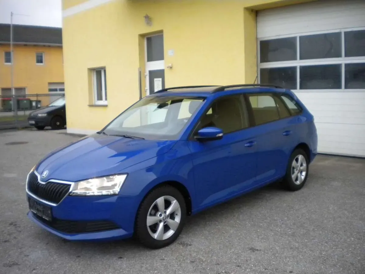 Skoda Fabia 2020 photo 2