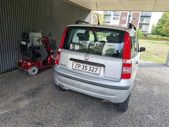 Fiat Panda 2008 photo 2