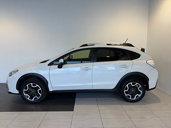 Subaru Xv 2017 photo 4