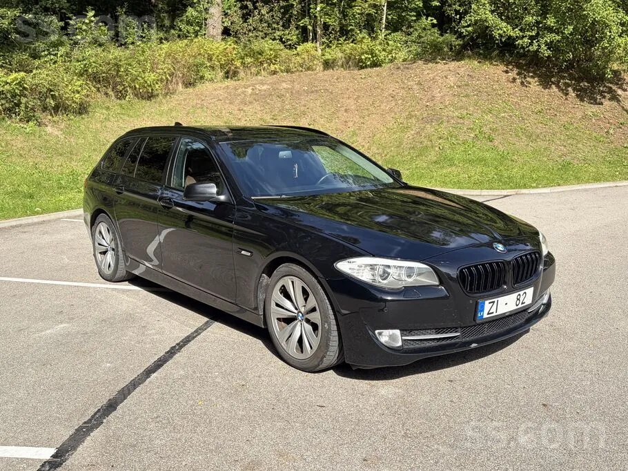 BMW 520 2012 photo 2