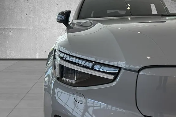 Volvo Ex40 2025 photo 5