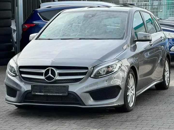 Mercedes-Benz B 200