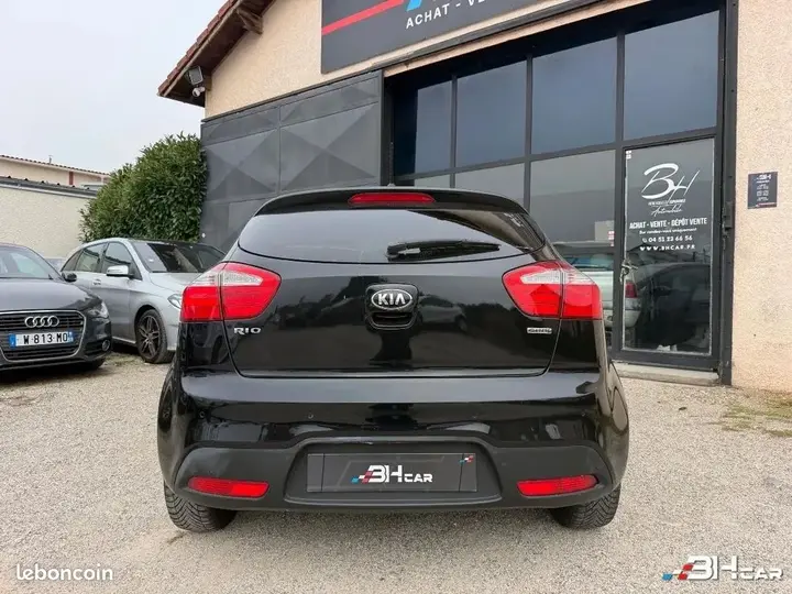 Kia Rio 2015 photo 5