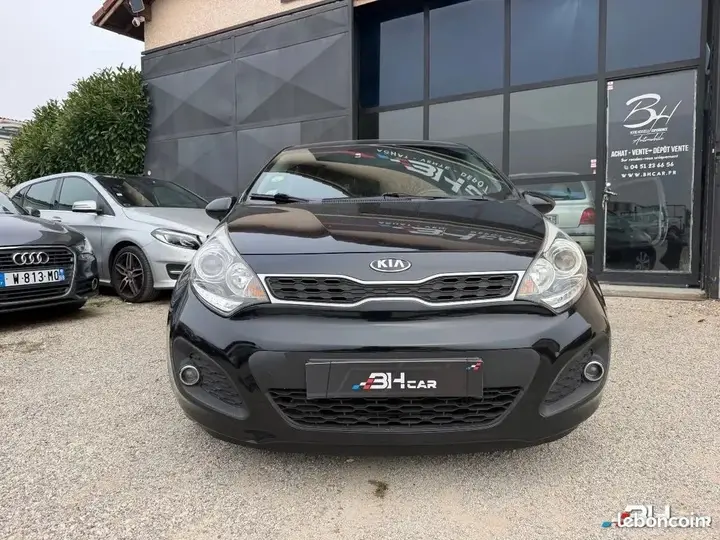 Kia Rio 2015 photo 2