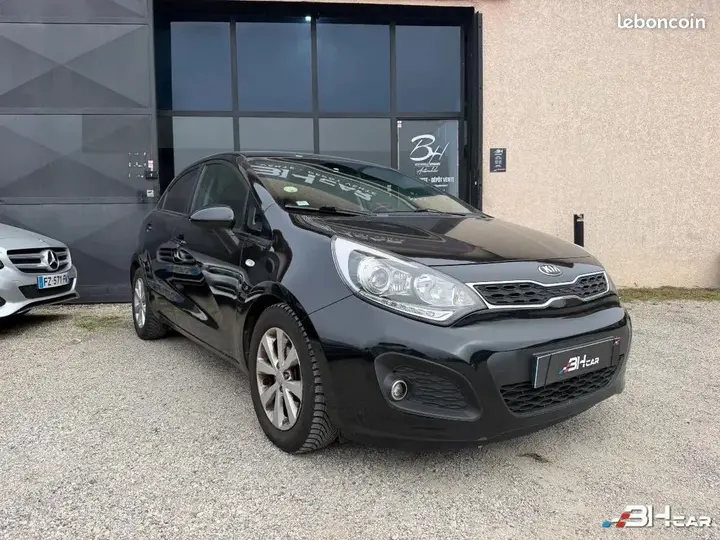 Kia Rio 2015 photo 3