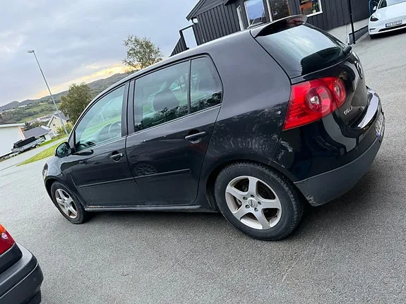 Volkswagen Golf Vi 2009 photo 2