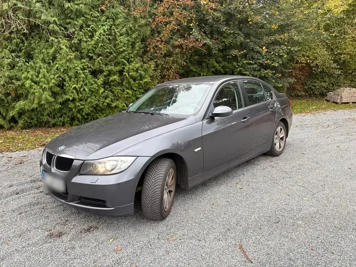 BMW 318I