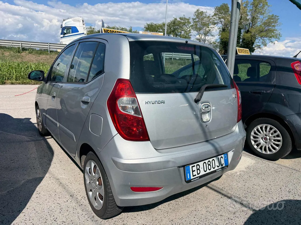 Hyundai I10 2011 photo 3