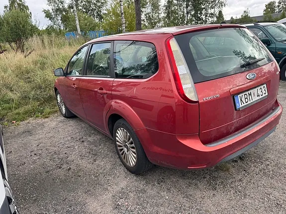 Ford Focus 2010 photo 3