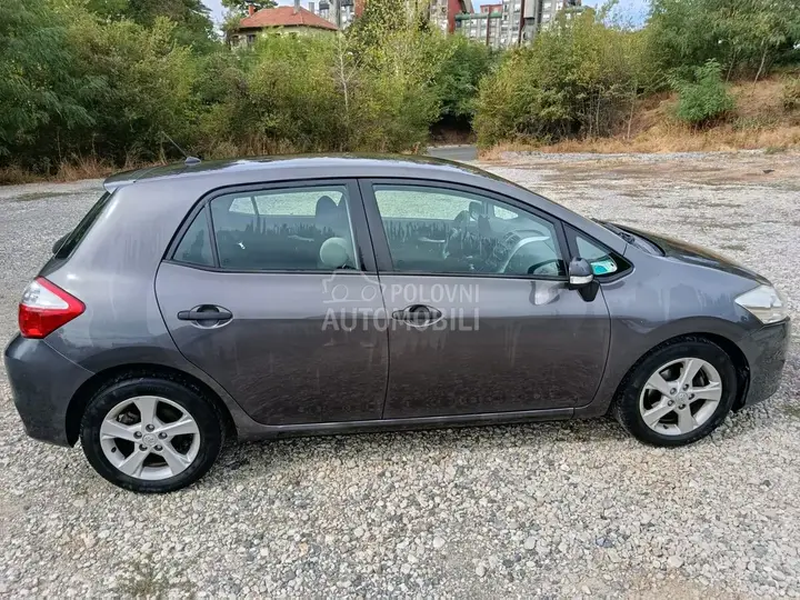 Toyota Auris 2010 photo 3