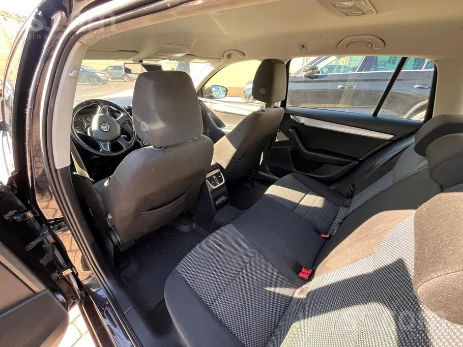 Skoda Octavia 2013 photo 4