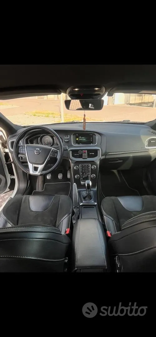Volvo V40 2016 photo 3