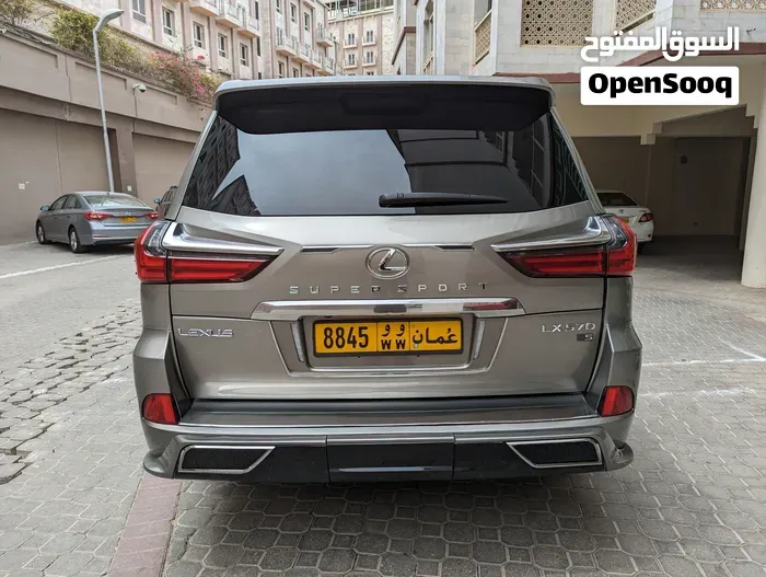 Lexus Lx 570 2016 photo 3