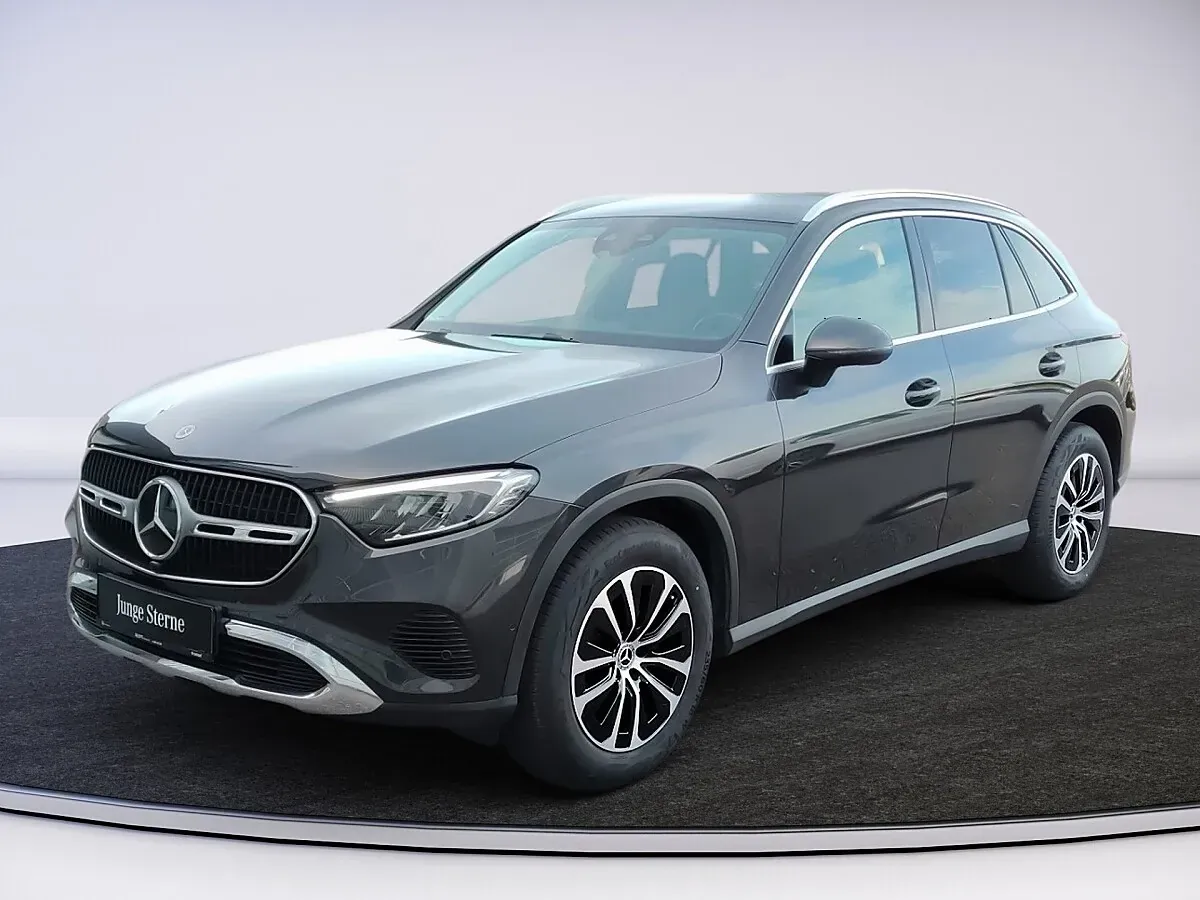 Mercedes-Benz Glc-Class 2025 photo 2