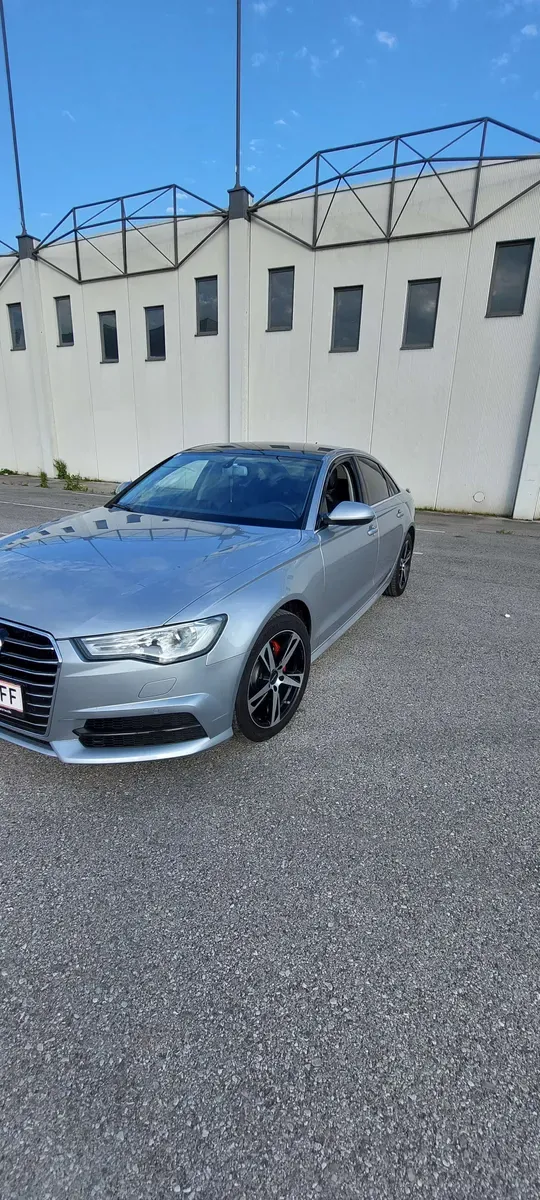 Audi A6 2017 photo 2