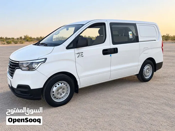 Hyundai H1 2021 photo 3