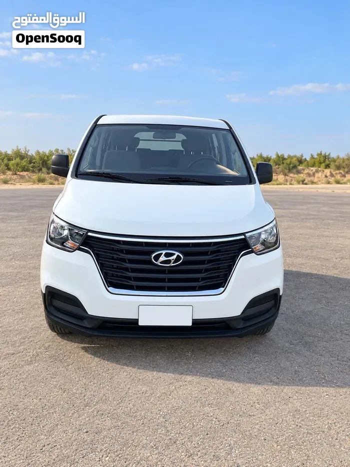 Hyundai H1 2021 photo 2
