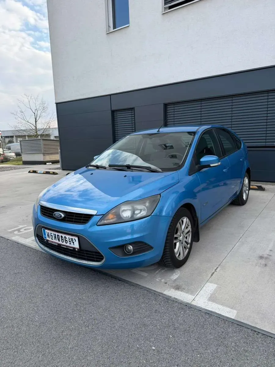 Ford Focus 2010 photo 3