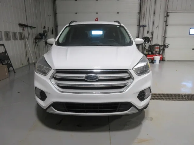 Ford Escape 2018 photo 3