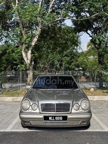 Mercedes-Benz W210 E280