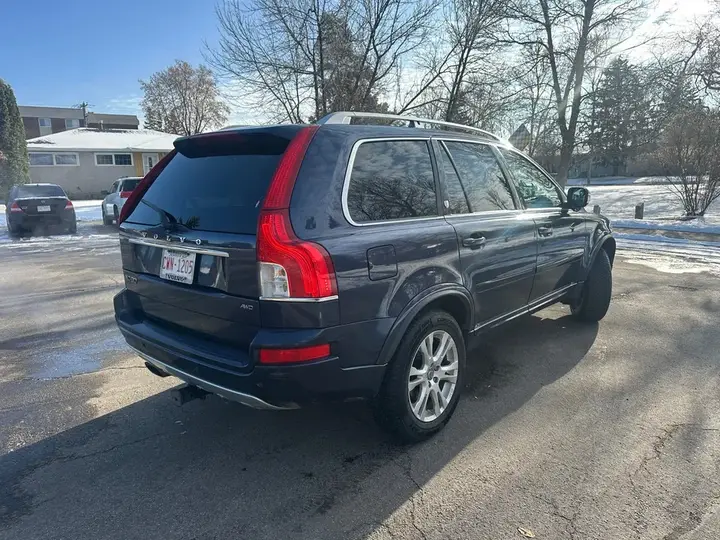 Volvo Xc90 2013 photo 2