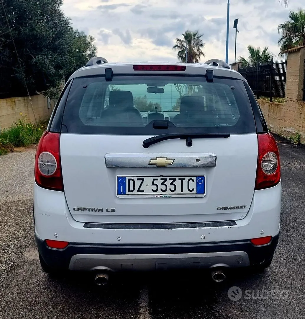 Chevrolet Captiva 2009 photo 2