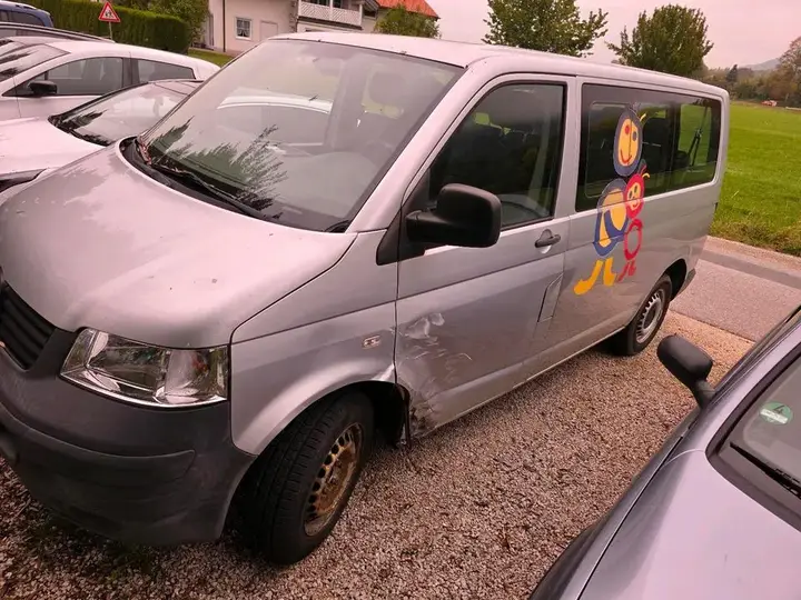 Volkswagen T5 Caravelle
