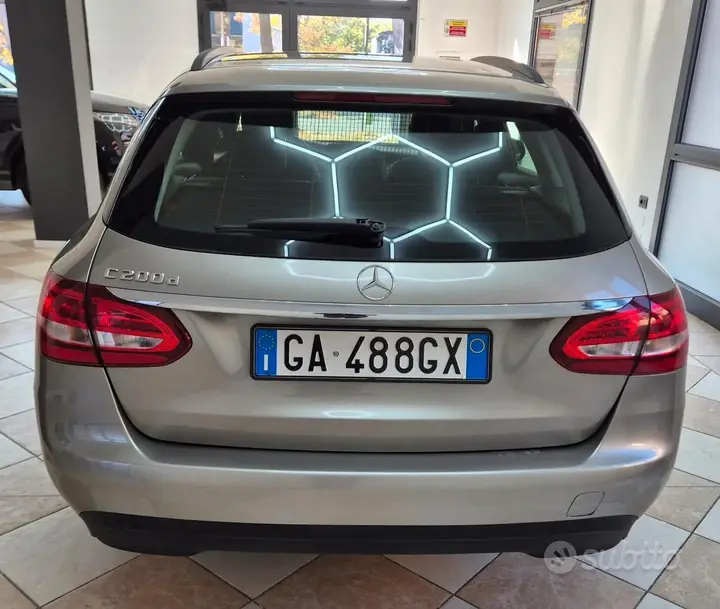Mercedes-Benz C-Class 2020 photo 4