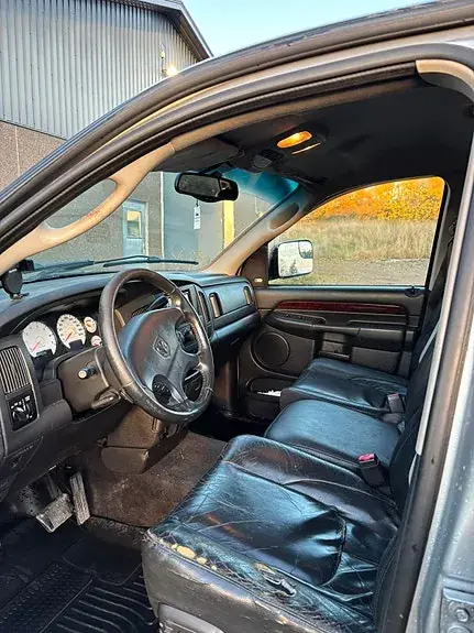 Dodge Ram 2003 photo 2