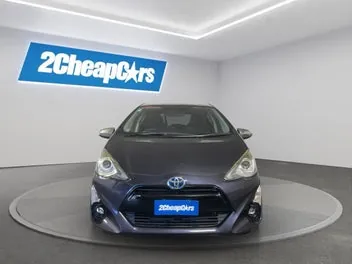 Toyota Aqua 2015 photo 3