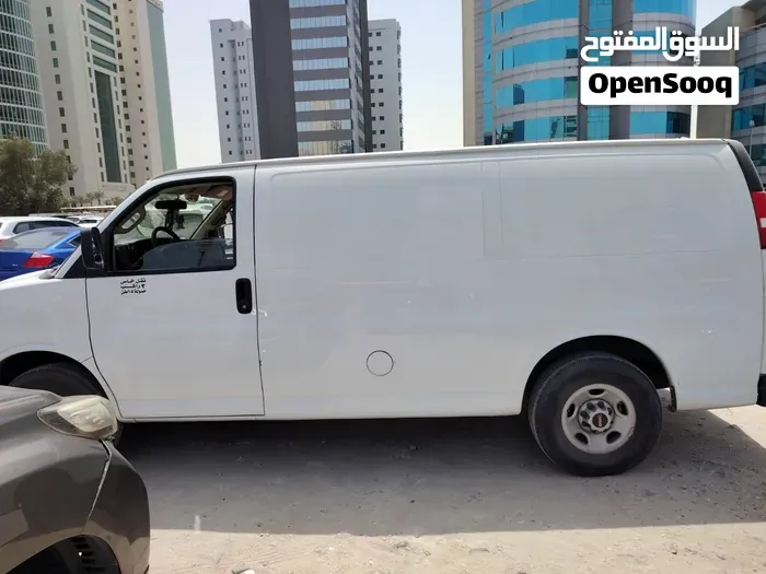 GMC Savana 2021 photo 3