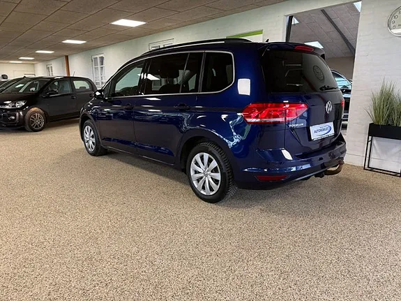 Volkswagen Touran 2016 photo 3
