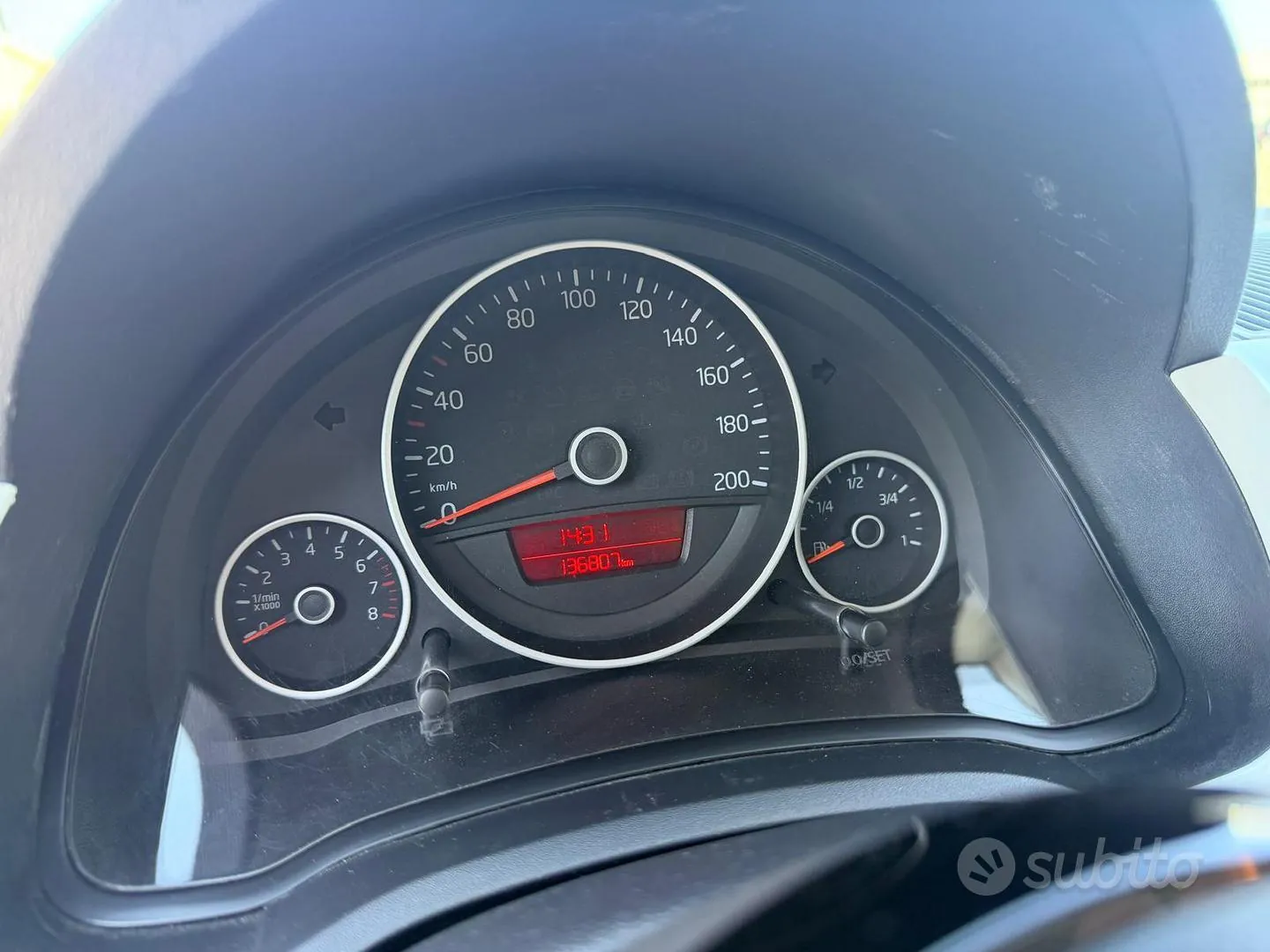 Volkswagen Up 2012 photo 4