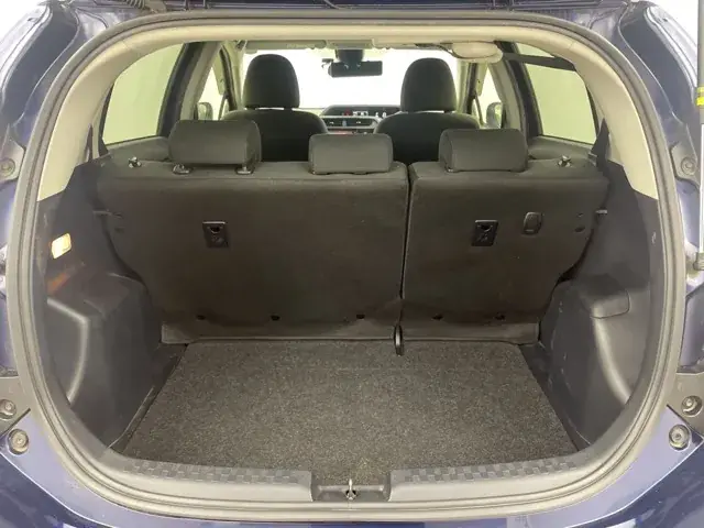 Toyota Aqua 2018 photo 2