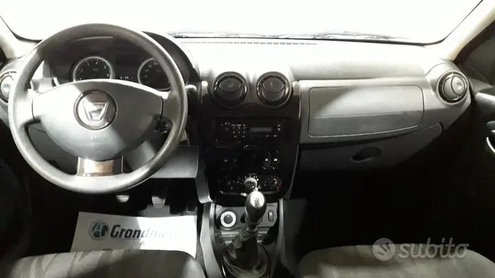 Dacia Duster 2011 photo 5