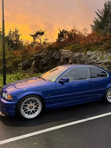 BMW 320I