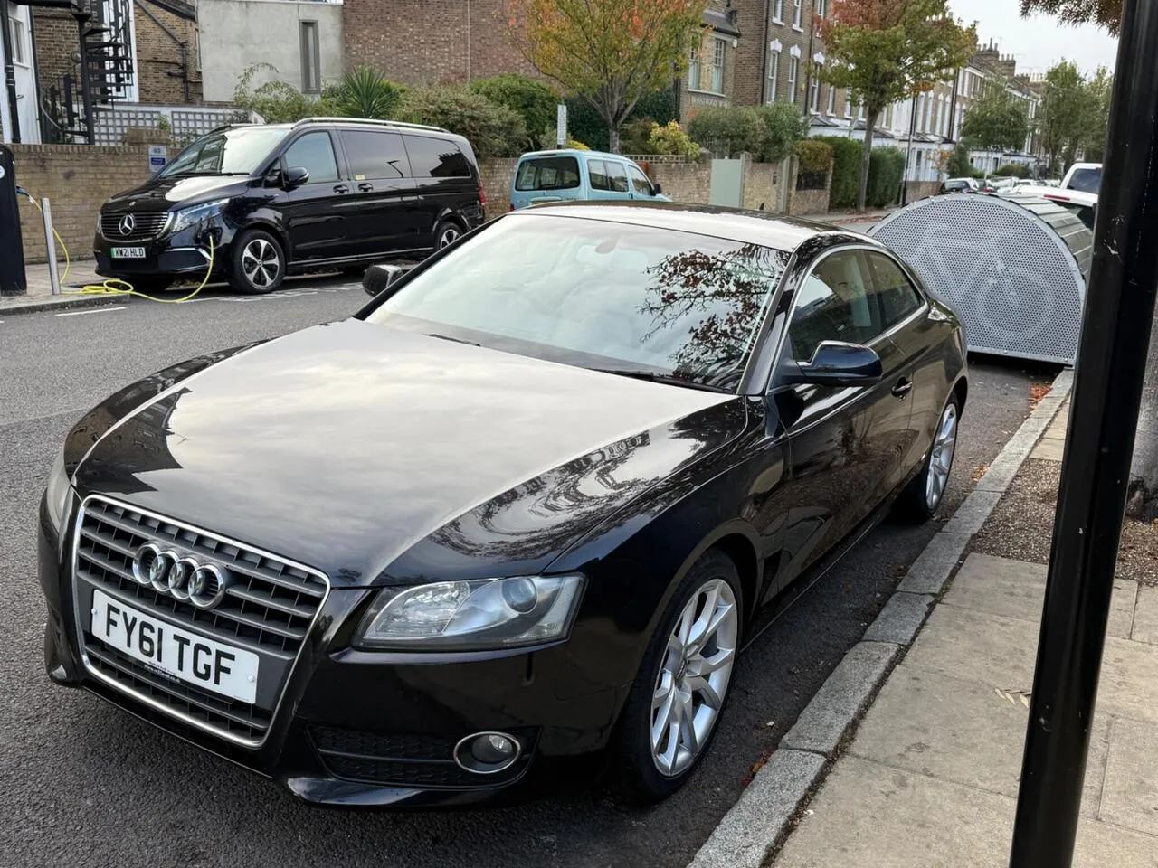 Audi A5 2011 photo 2